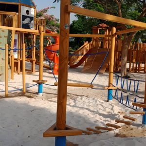 001 Balancing & Climbing