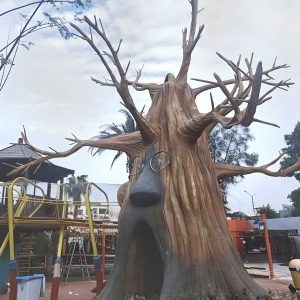 011 Tree House Complex 2