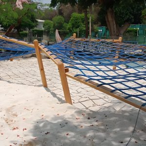 009 Balancing & Climbing