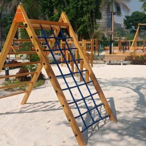 013 Balancing & Climbing