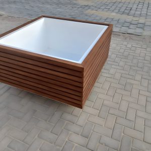 Planter 001