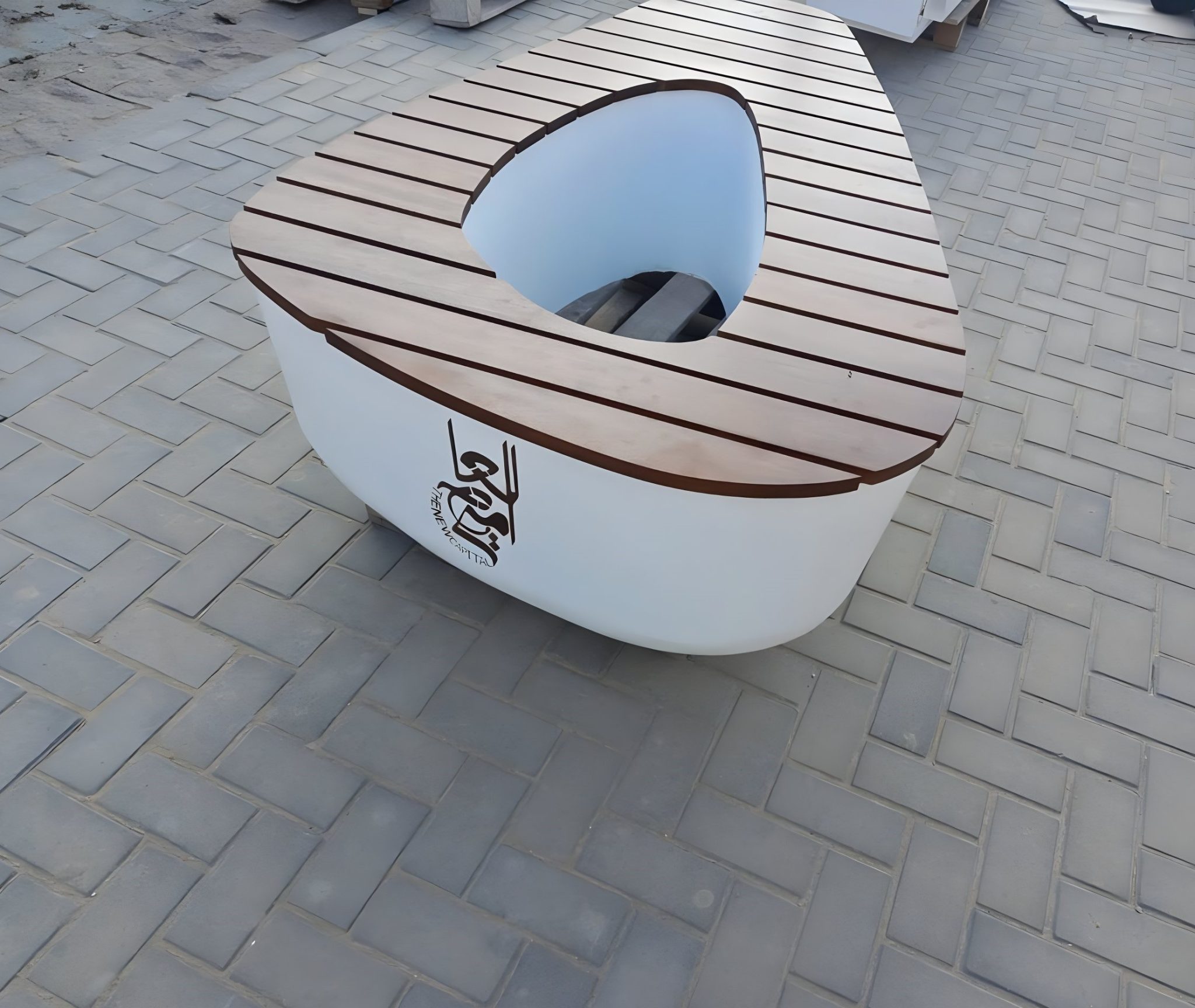 Bench 007 - FioritoEgypt