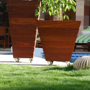Planter 003
